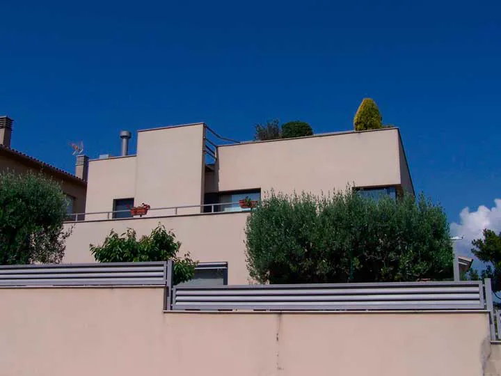 Casa unifamiliar construida por Mogar en la urbanización El Castell de Esparreguera
