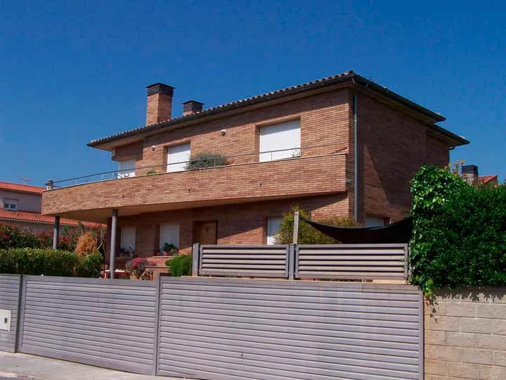 Vivienda unifamiliar construida por Mogar en la urbanización El Castell de Esparreguera