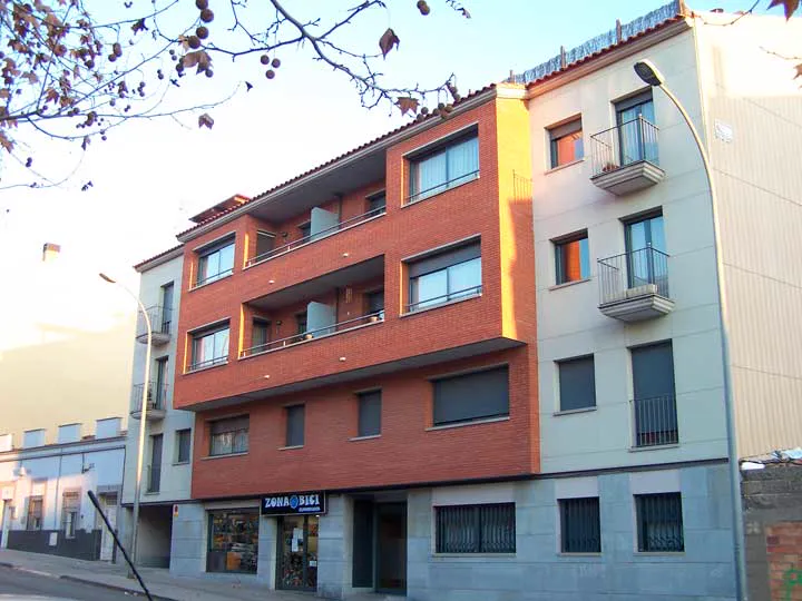 Edificio de viviendas promovido por Mogar en la Carretera de Piera 9 de Esparreguera